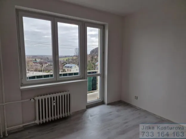 Pronájem bytu 2+1, Krnov - Pod Cvilínem, SPC S, 58 m2