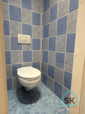 Pronájem bytu 2+1, Krnov - Pod Bezručovým vrchem, nám. Hrdinů, 60 m2