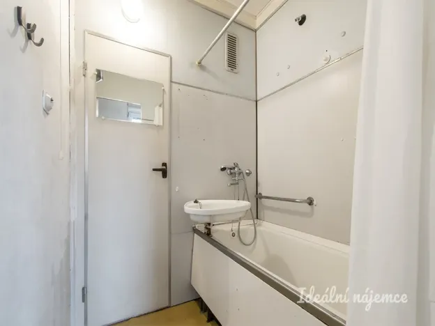 Pronájem bytu 2+1, Praha - Hostivař, Horolezecká, 60 m2