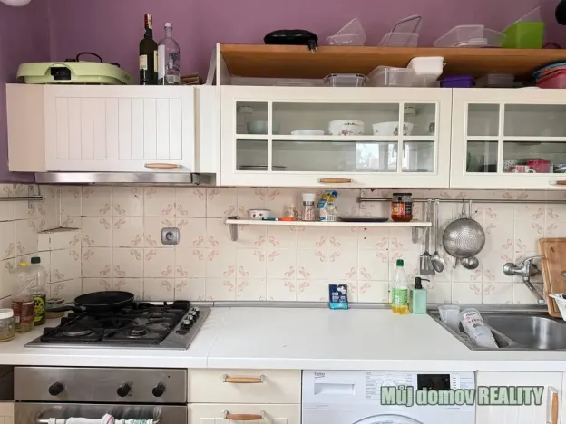 Pronájem bytu 3+1, Praha - Horní Počernice, Khodlova, 85 m2