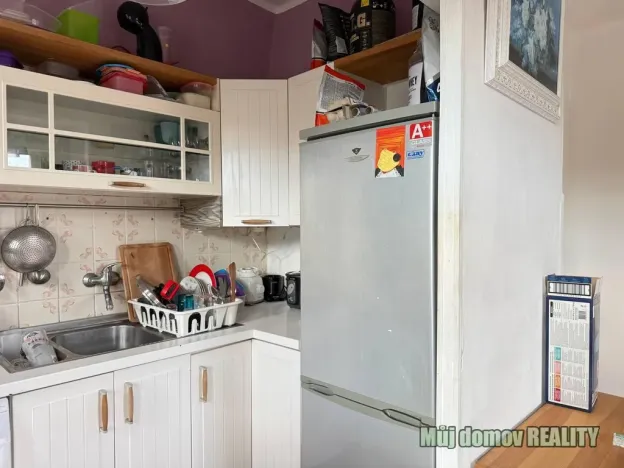 Pronájem bytu 3+1, Praha - Horní Počernice, Khodlova, 85 m2