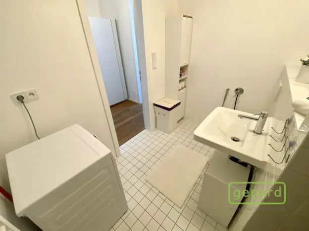 Pronájem bytu 1+kk, Řevnice, Pod Lipami, 44 m2