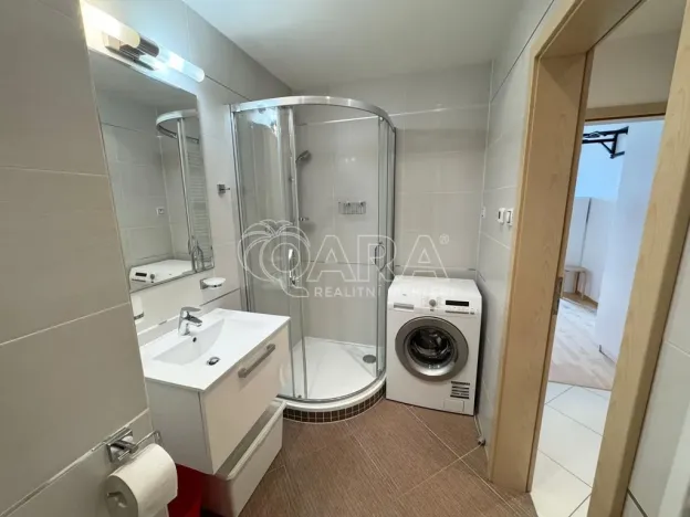 Pronájem bytu 1+kk, Praha - Břevnov, Patočkova, 32 m2