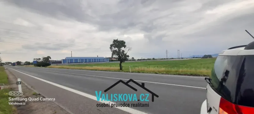 Prodej komerčního pozemku, Hulín, 7249 m2