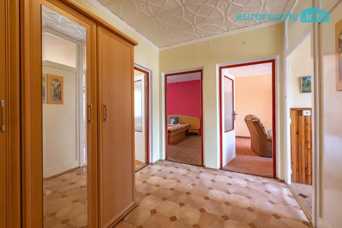 Prodej bytu 3+1, Luby, U Pily, 82 m2