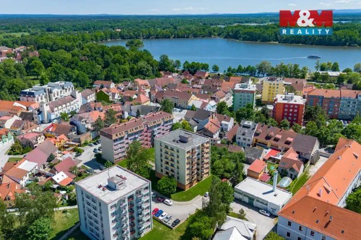 Prodej bytu 3+1, Třeboň, Vrchlického, 70 m2