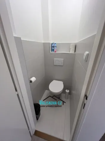 Pronájem kanceláře, Kroměříž, Kollárova, 93 m2