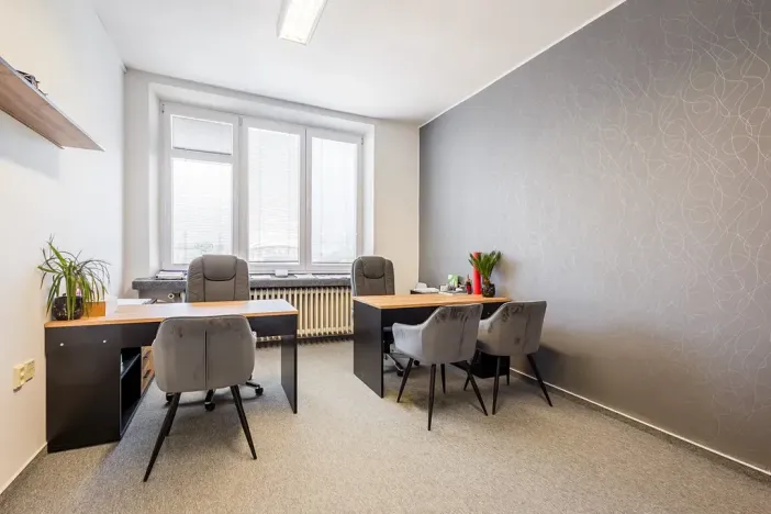Pronájem kanceláře, Hradec Králové, Hořická, 130 m2