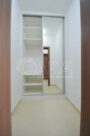 Pronájem bytu 1+kk, Praha - Stodůlky, Klementova, 40 m2