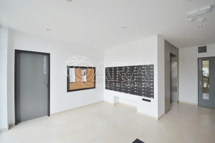 Pronájem bytu 1+kk, Praha - Stodůlky, Klementova, 40 m2