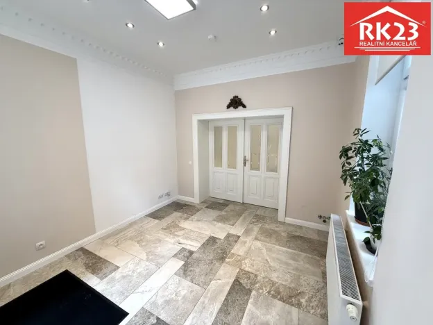 Pronájem obchodního prostoru, Mariánské Lázně, Tyršova, 58 m2