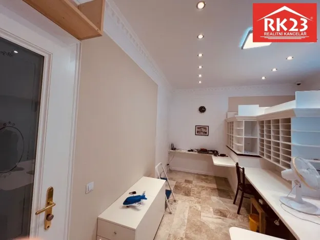 Pronájem obchodního prostoru, Mariánské Lázně, Tyršova, 58 m2