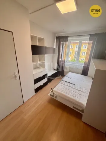 Pronájem bytu 3+1, Opava, Krnovská, 78 m2