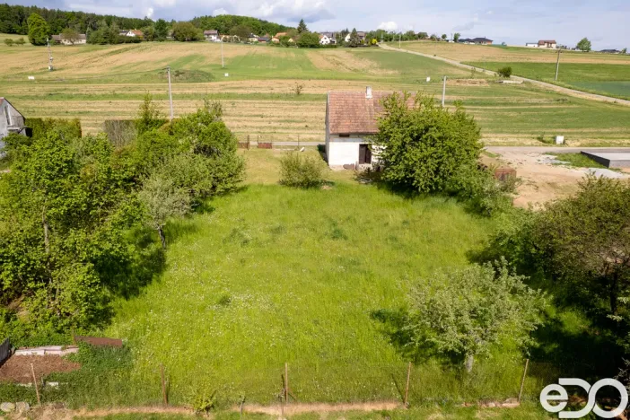 Prodej pozemku pro bydlení, Lešany - Břežany, 1147 m2