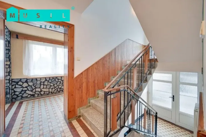 Prodej vícegeneračního domu, Medlov, 300 m2