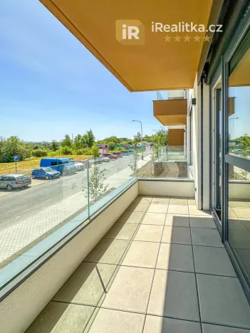 Pronájem bytu 2+kk, Praha - Černý Most, Arnošta Valenty, 35 m2