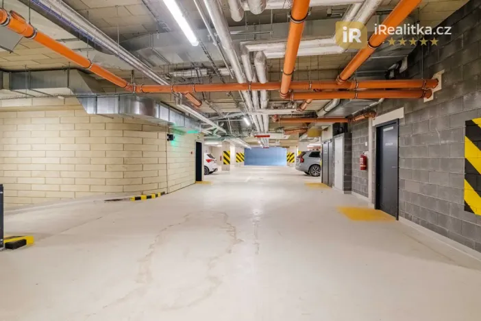 Pronájem bytu 2+kk, Praha - Černý Most, Arnošta Valenty, 35 m2
