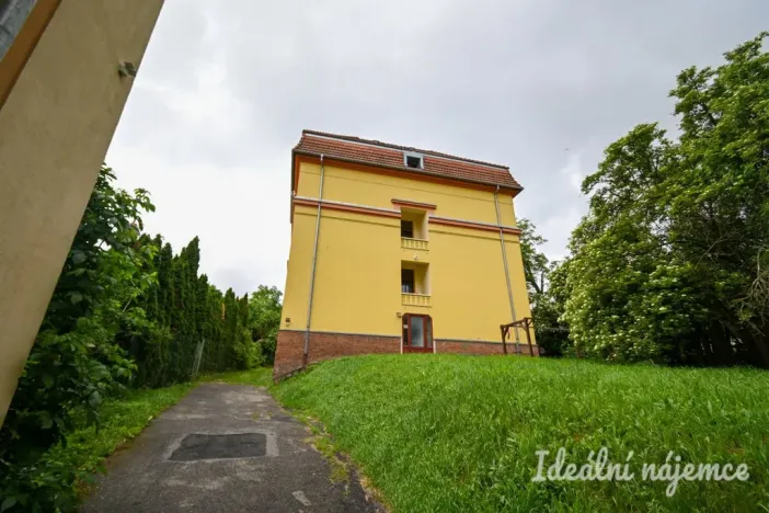 Pronájem bytu 1+1, Brno, Schovaná, 41 m2