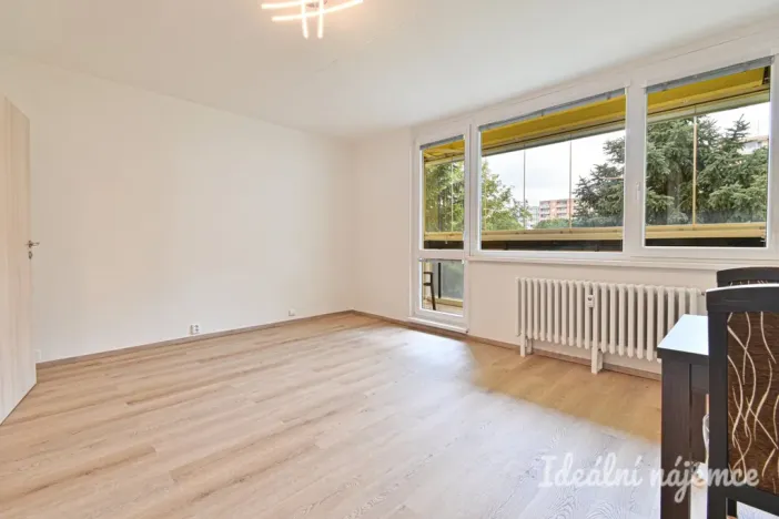 Pronájem bytu 1+kk, Brno, Moldavská, 30 m2