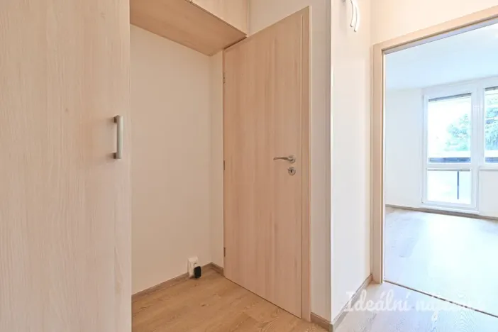 Pronájem bytu 1+kk, Brno, Moldavská, 30 m2