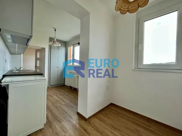 Pronájem bytu 2+1, Praha - Modřany, U zastávky, 55 m2