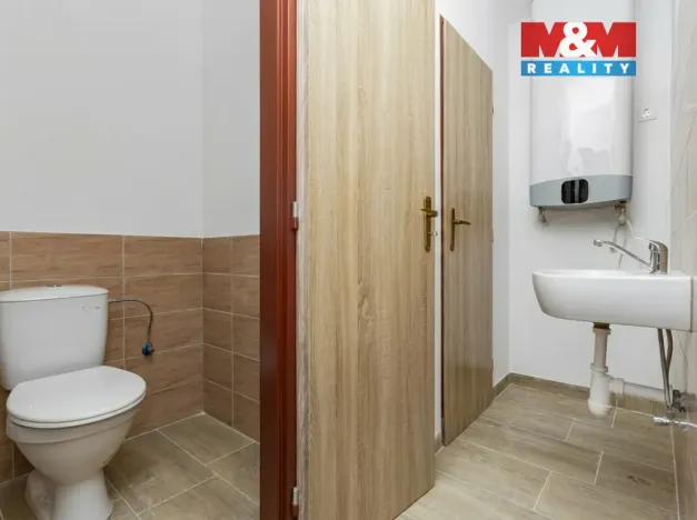 Pronájem bytu 5+1, Proseč, náměstí Dr. Tošovského, 150 m2