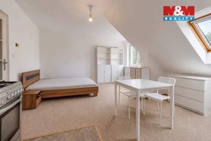 Pronájem bytu 1+kk, Praha - Libeň, Kundratka, 42 m2
