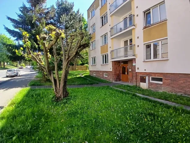 Prodej bytu 2+1, Cheb, 17. listopadu, 62 m2