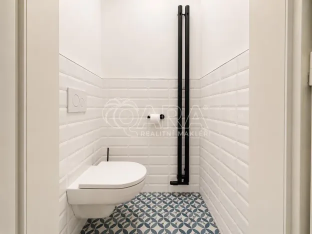 Pronájem bytu 2+kk, Praha - Vysočany, Nemocniční, 45 m2