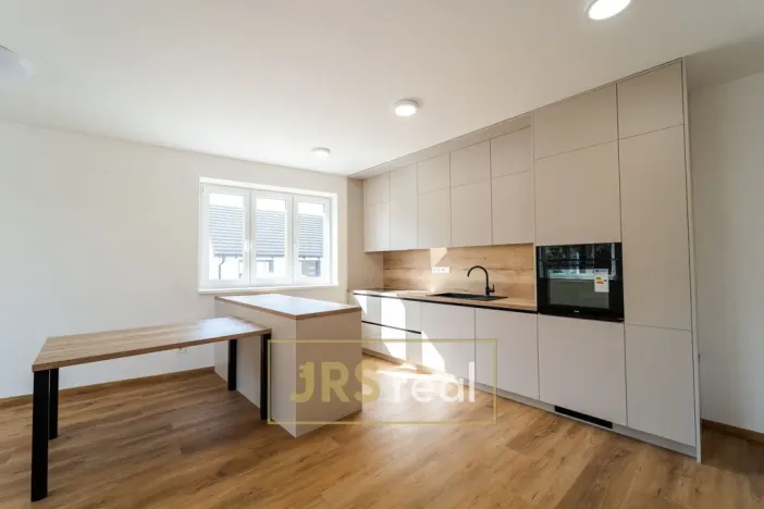 Pronájem bytu 3+kk, Přísnotice, 97 m2