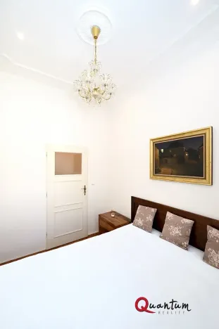 Pronájem bytu 2+1, Praha - Staré Město, Rybná, 55 m2