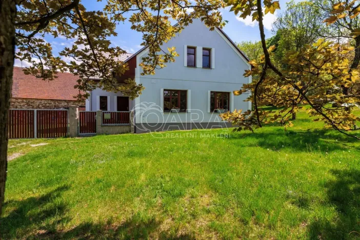 Prodej rodinného domu, Slabce - Rousínov, 198 m2
