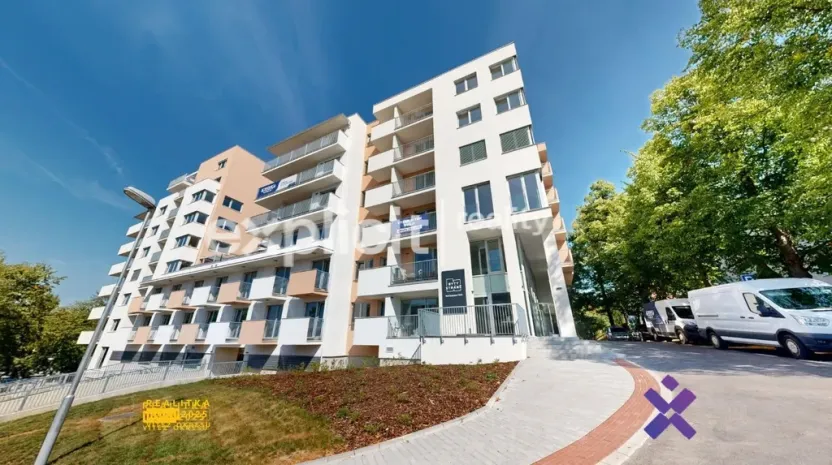 Pronájem garáže, Zlín, Nad Stráněmi, 18 m2