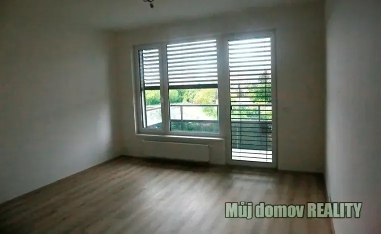 Pronájem bytu 2+kk, Praha - Kamýk, 46 m2