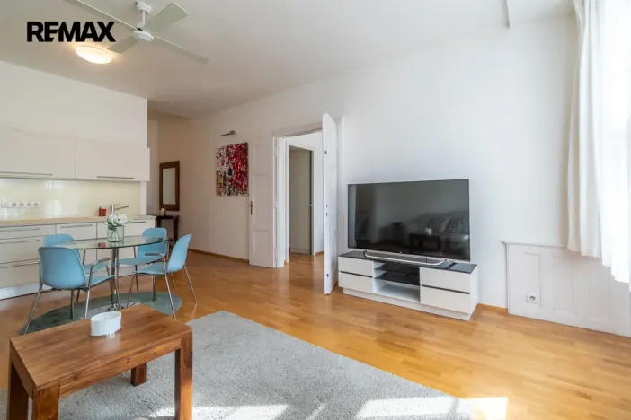 Pronájem bytu 2+kk, Praha - Staré Město, Haštalská, 63 m2
