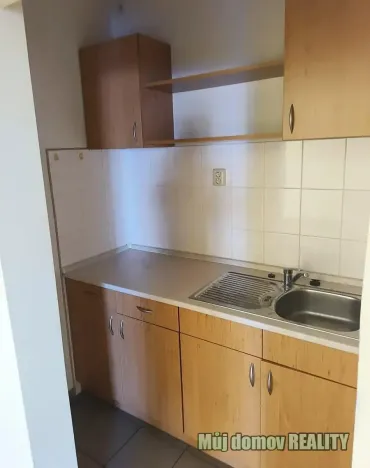Pronájem kanceláře, Praha - Horní Počernice, 121 m2