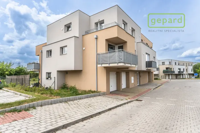 Pronájem bytu 2+kk, Brandýs nad Labem-Stará Boleslav, U Vodojemu, 44 m2