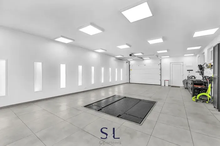 Prodej obchodního prostoru, Nový Bor, Česká, 325 m2