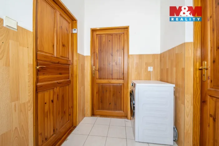 Prodej bytu 4+1, Nový Bor - Arnultovice, 97 m2