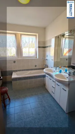 Prodej rodinného domu, České Budějovice, U Hřbitova, 221 m2