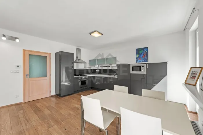 Prodej bytu 3+kk, Praha - Smíchov, Na Hřebenkách, 85 m2