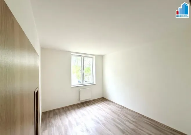 Pronájem bytu 2+1, Janovice nad Úhlavou, Rozvojová zóna, 80 m2