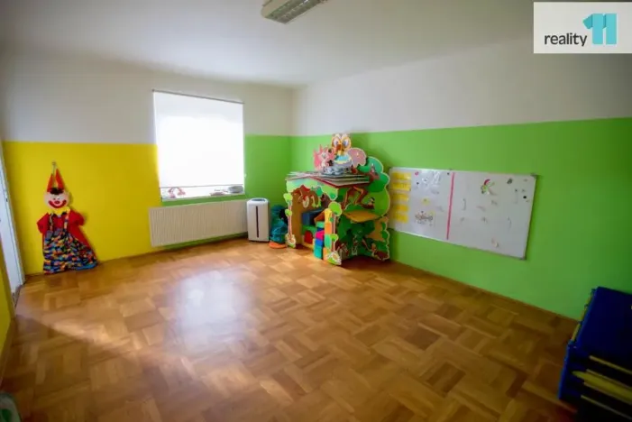 Pronájem komerční nemovitosti, Hradec Králové, Srdínkova, 205 m2