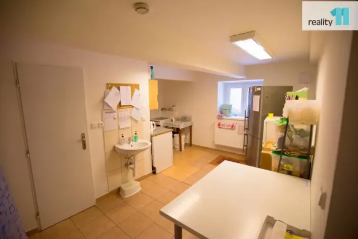 Pronájem komerční nemovitosti, Hradec Králové, Srdínkova, 205 m2