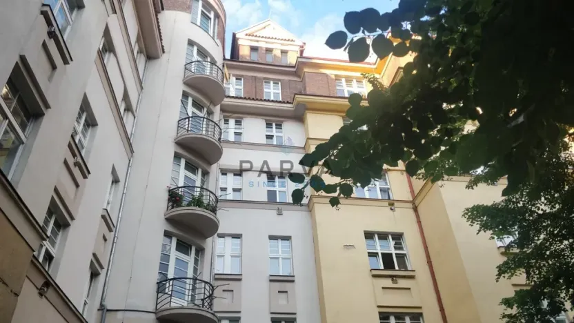 Pronájem bytu 2+kk, Praha - Vinohrady, Vinohradská, 45 m2
