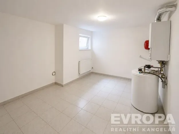 Pronájem rodinného domu, Průhonice, 200 m2