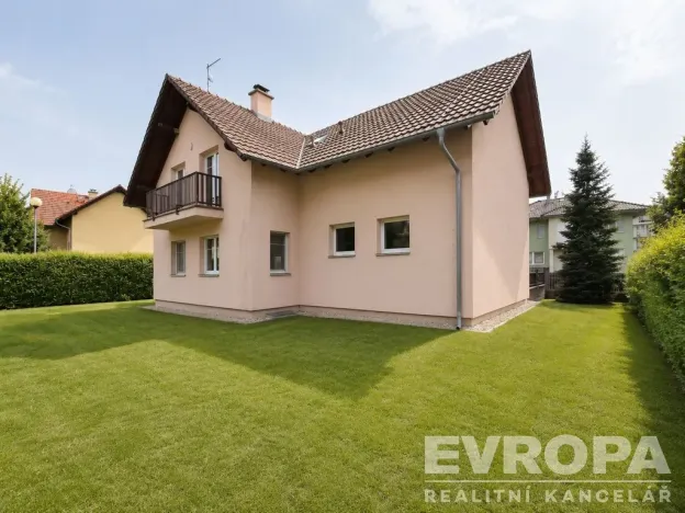 Pronájem rodinného domu, Průhonice, 200 m2