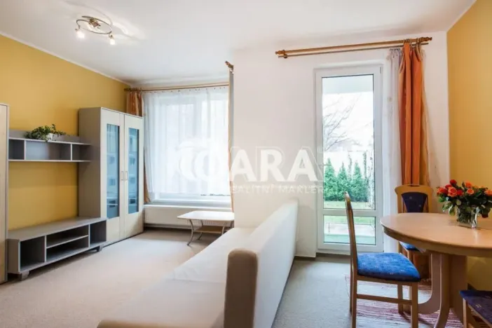 Pronájem bytu 1+kk, Praha - Hlubočepy, Werichova, 28 m2