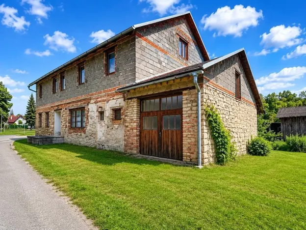 Prodej vícegeneračního domu, Velká Kraš, 350 m2