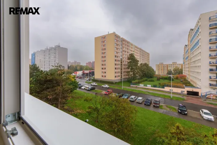 Pronájem bytu 1+kk, Praha - Troja, Sosnovecká, 29 m2